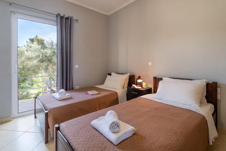 Sea View Apartment *