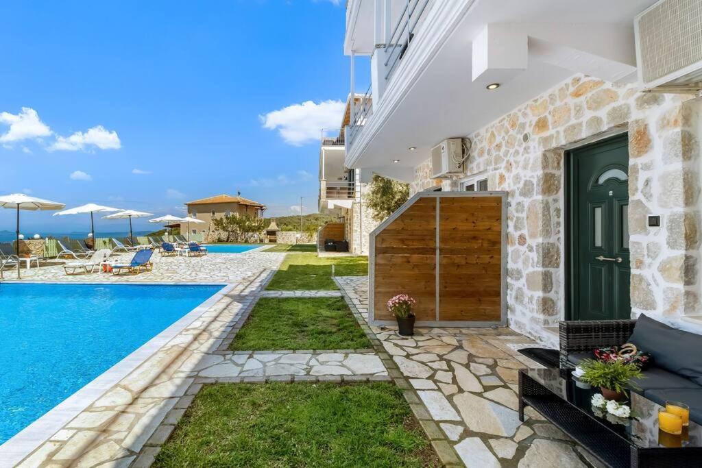 Sea View Apartment Tsoukaládhes