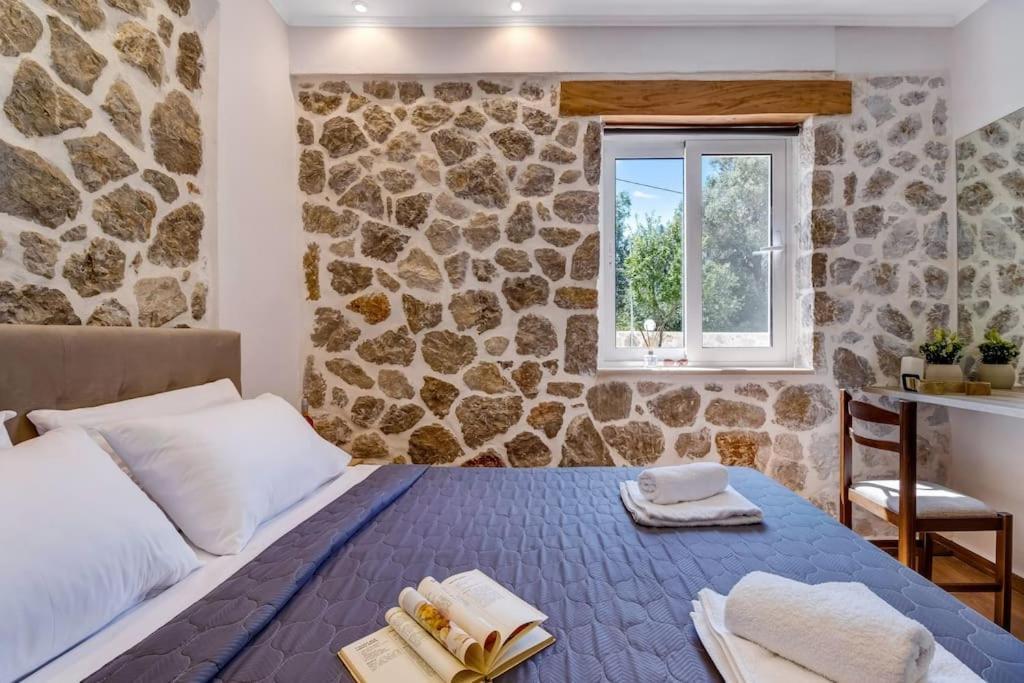 Sea View Apartment Tsoukaládhes